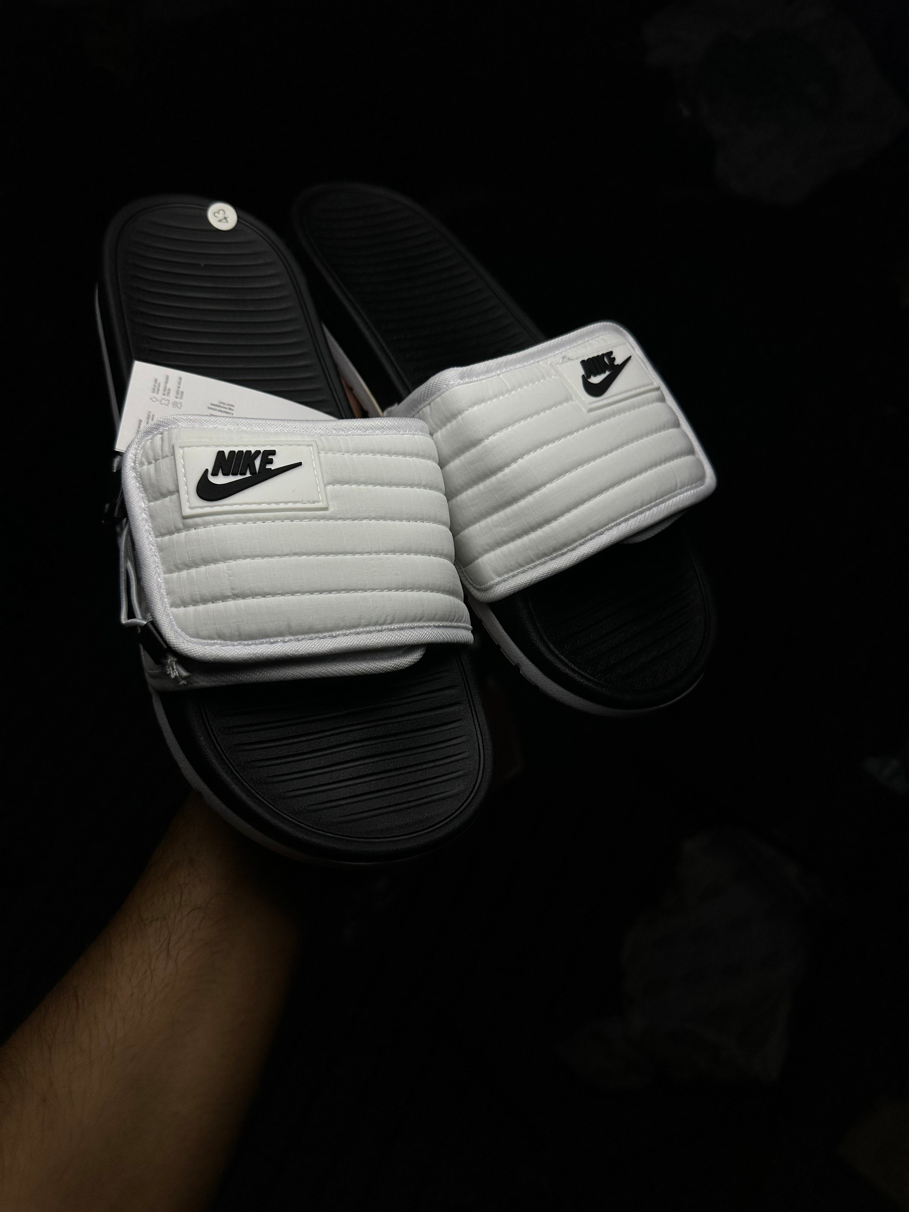 Flipflop slides in 4 colors